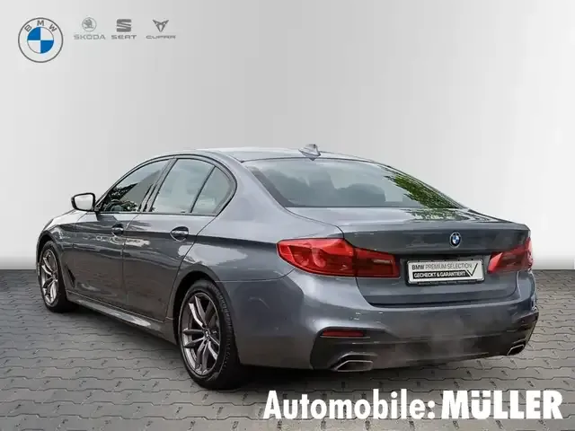 BMW 530
