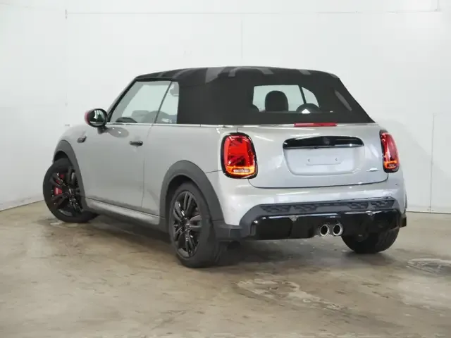 MINI John Cooper Works Cabrio