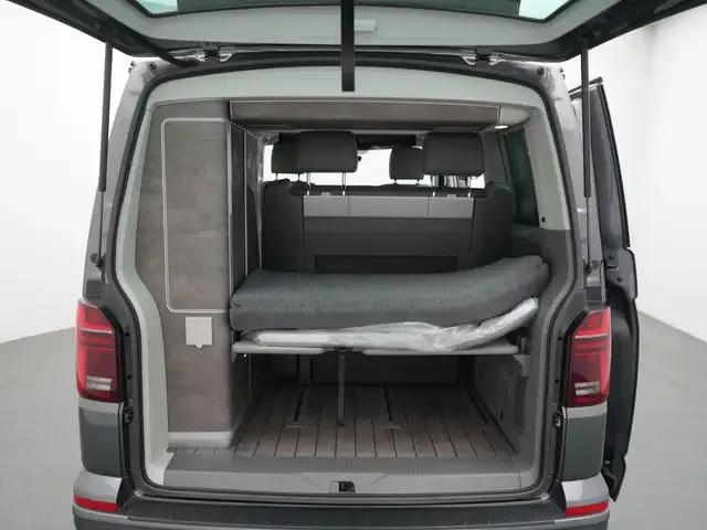 Volkswagen T6.1 California