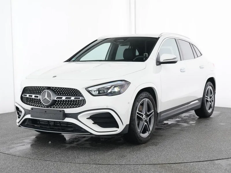 Mercedes-Benz GLA 220