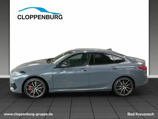 BMW 220