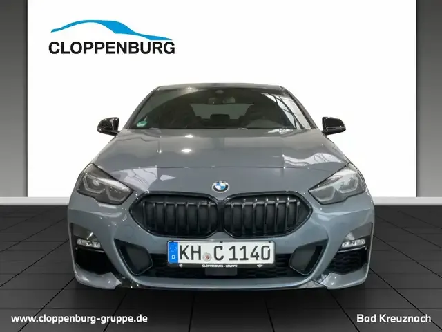 BMW 220