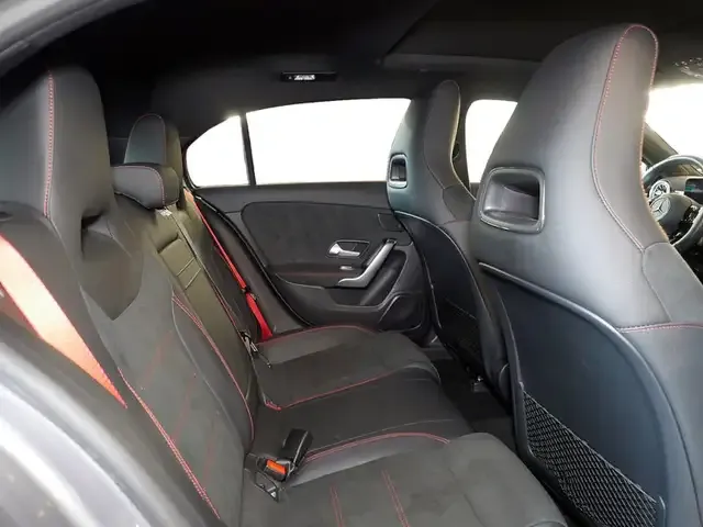 Mercedes-Benz A 35 AMG