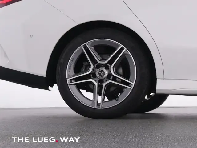 Mercedes-Benz CLA 180