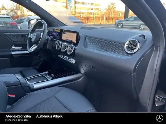 Mercedes-Benz EQA 350