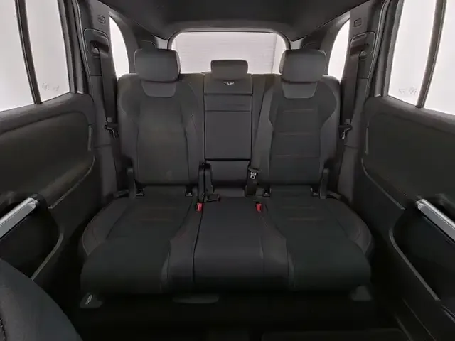 Mercedes-Benz EQB 300