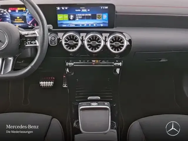 Mercedes-Benz CLA 220