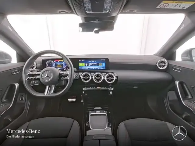 Mercedes-Benz CLA 220