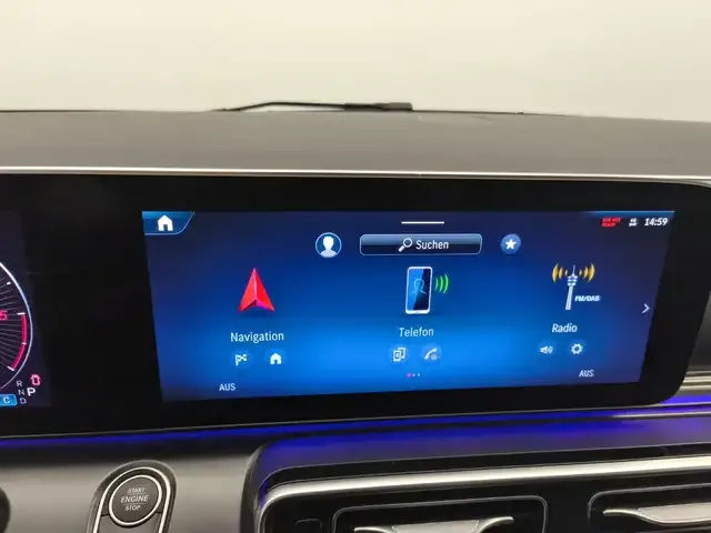 Mercedes-Benz V 220