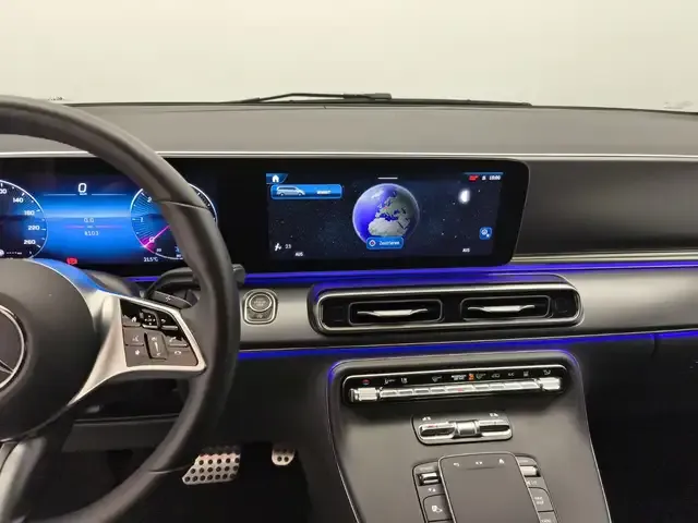 Mercedes-Benz V 220
