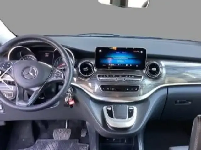 Mercedes-Benz EQV 300