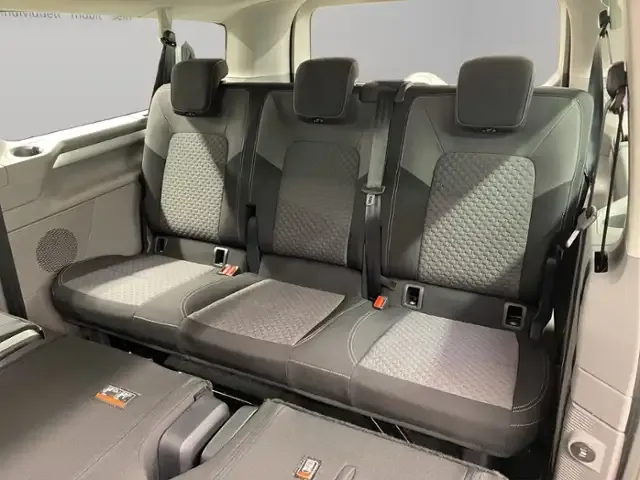 Volkswagen T7 Caravelle