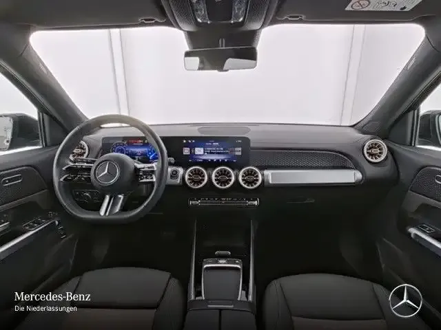 Mercedes-Benz EQB 250
