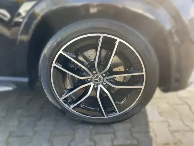 Mercedes-Benz GLE 400