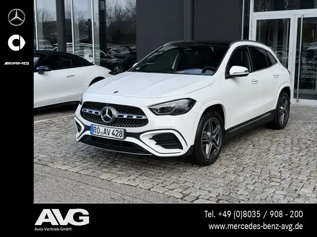 Mercedes-Benz GLA 200