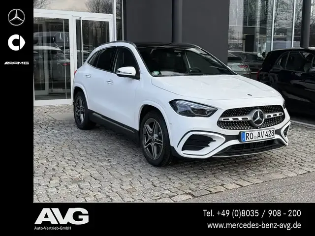 Mercedes-Benz GLA 200