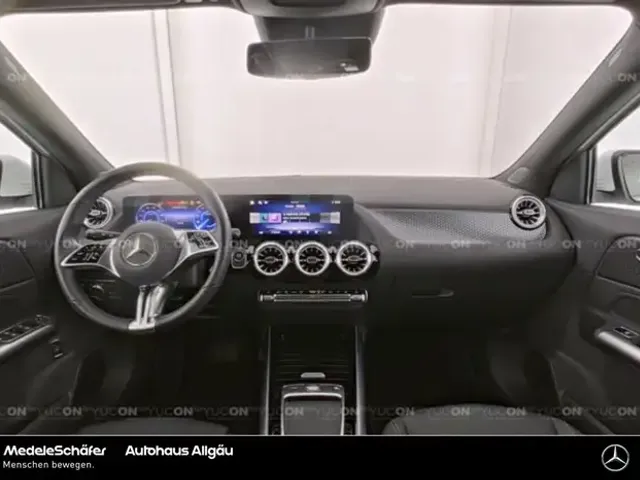 Mercedes-Benz EQA 300