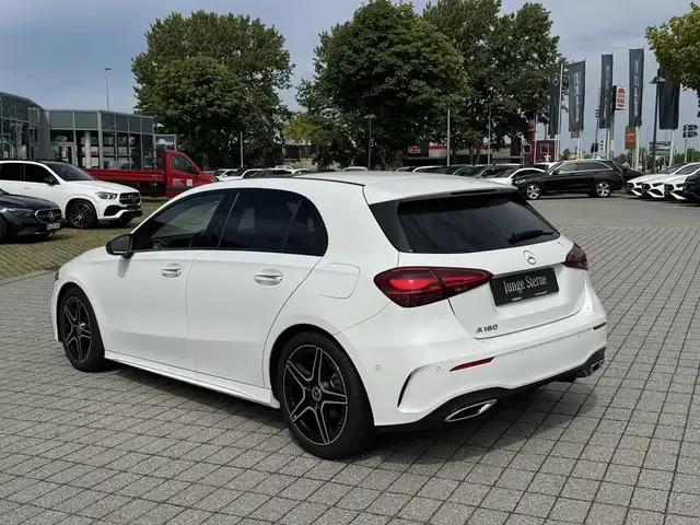 Mercedes-Benz A 180