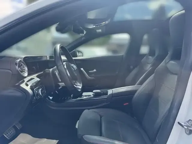 Mercedes-Benz CLA 250