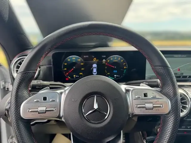 Mercedes-Benz CLA 250