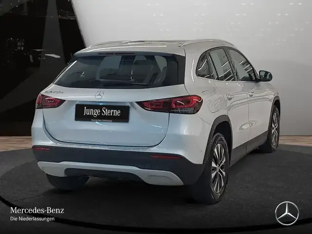 Mercedes-Benz GLA 250
