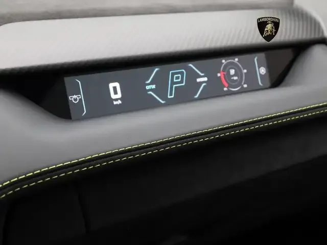 Lamborghini Revuelto