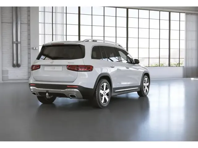 Mercedes-Benz GLB 200