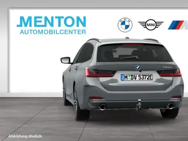 BMW 330