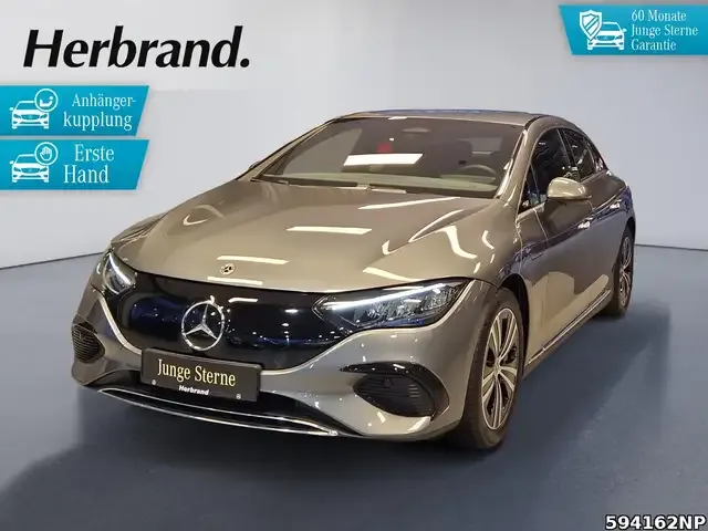 Mercedes-Benz EQE 300