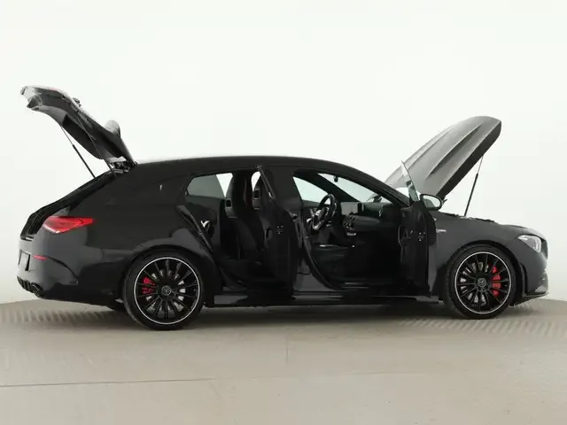 Mercedes-Benz CLA 35 AMG