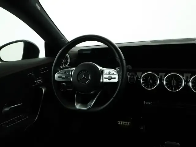 Mercedes-Benz CLA 35 AMG