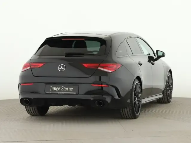 Mercedes-Benz CLA 35 AMG