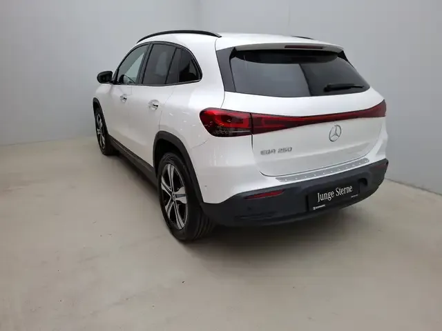 Mercedes-Benz EQA 250