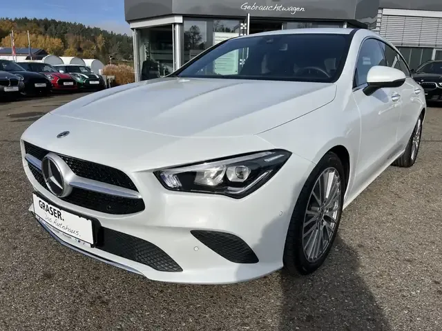 Mercedes-Benz CLA 200