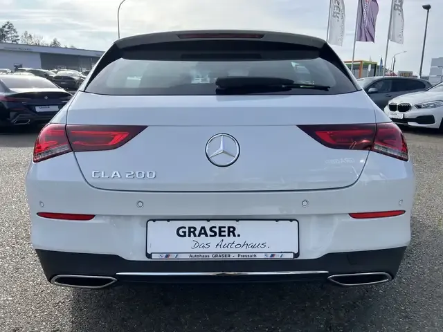Mercedes-Benz CLA 200