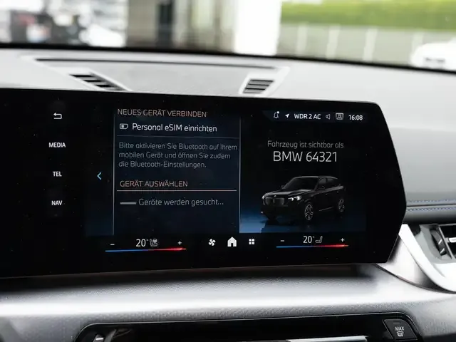 BMW iX1