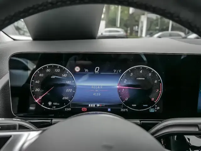 Mercedes-Benz B 200