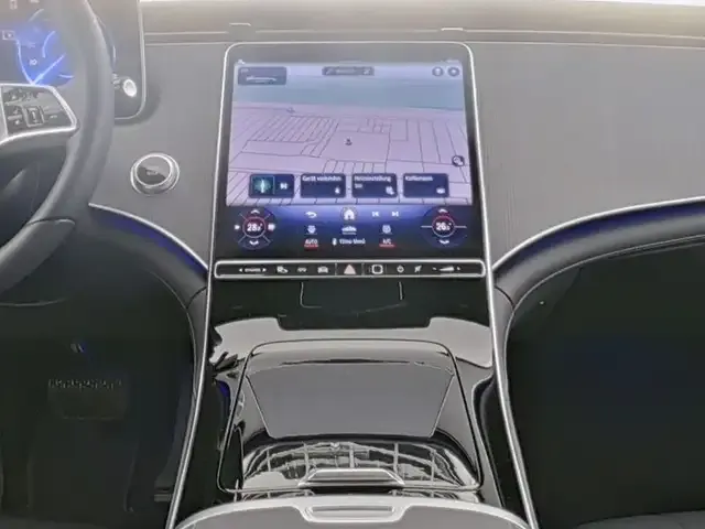 Mercedes-Benz EQE 300