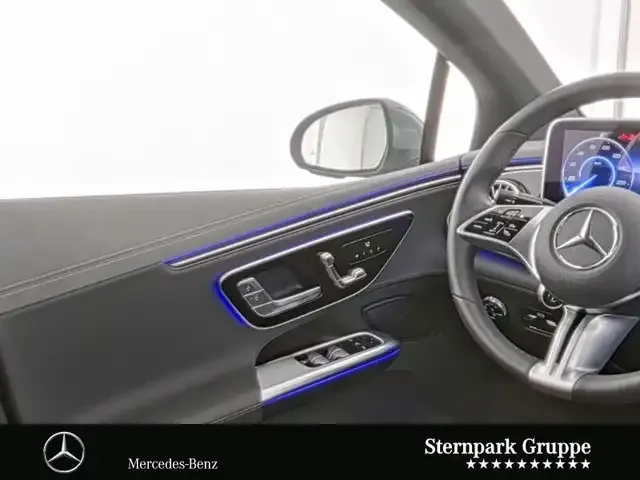 Mercedes-Benz EQE 300