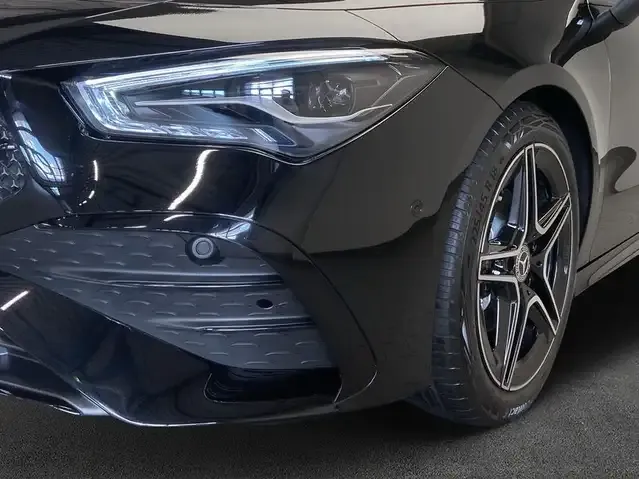 Mercedes-Benz CLA 180