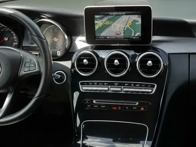 Mercedes-Benz C 200