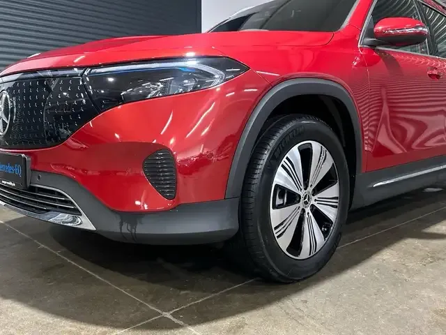 Mercedes-Benz EQB 300