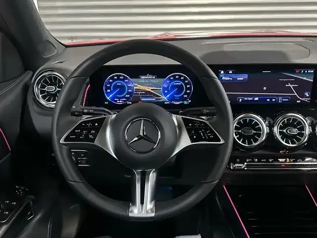 Mercedes-Benz EQB 300