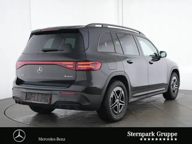 Mercedes-Benz EQB 300