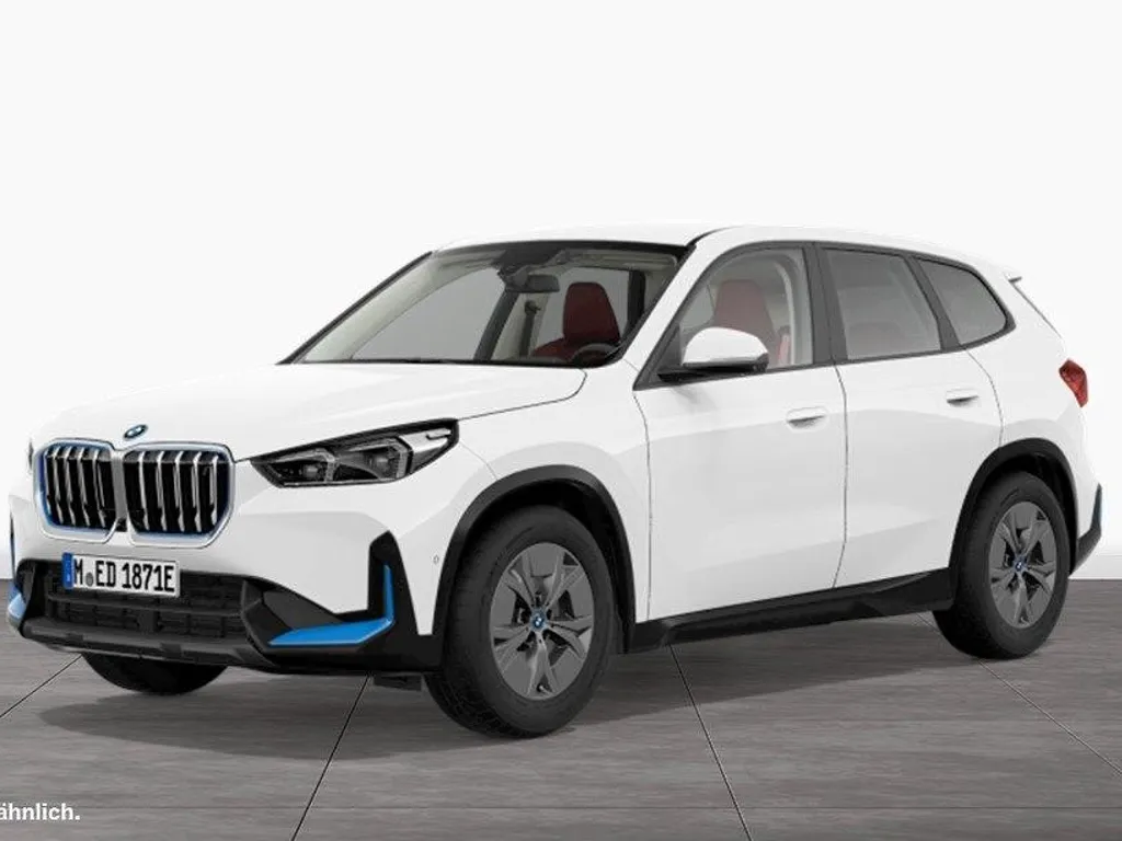 BMW iX1