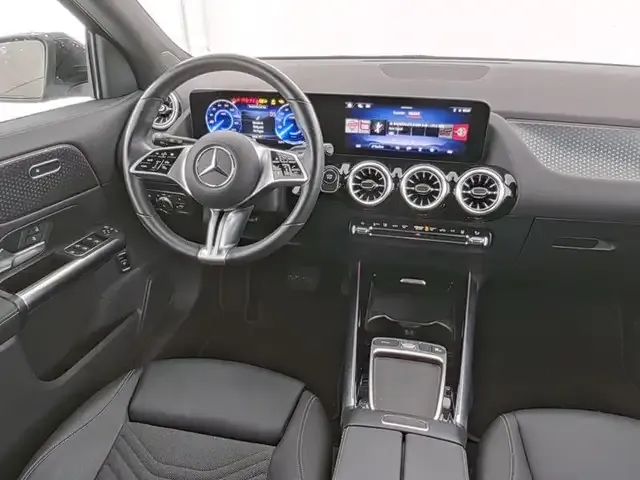 Mercedes-Benz EQA 300