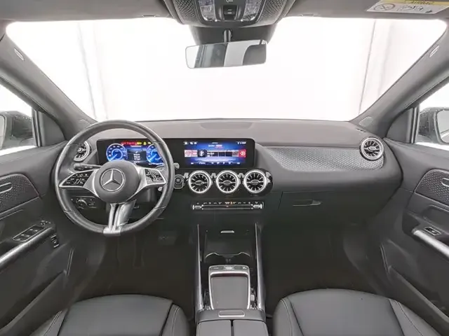 Mercedes-Benz EQA 300