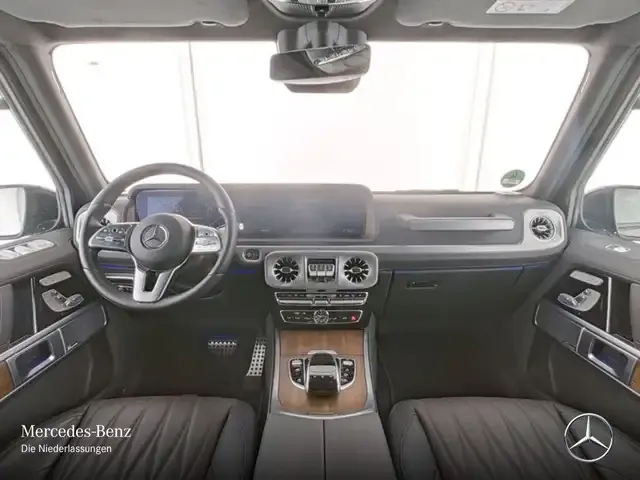 Mercedes-Benz G 500
