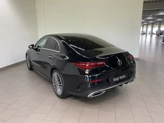 Mercedes-Benz CLA 220