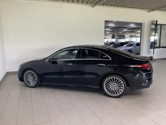 Mercedes-Benz CLA 220
